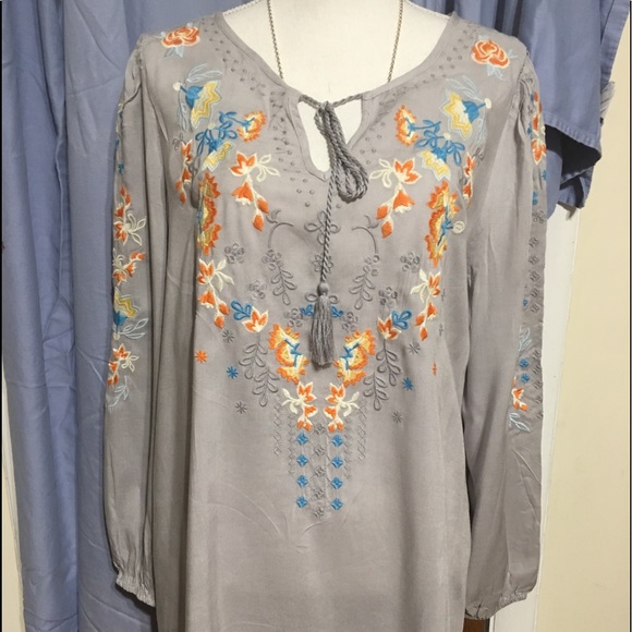 One left 🌺Very boho Embroidered  tunic blouse - Picture 3 of 8
